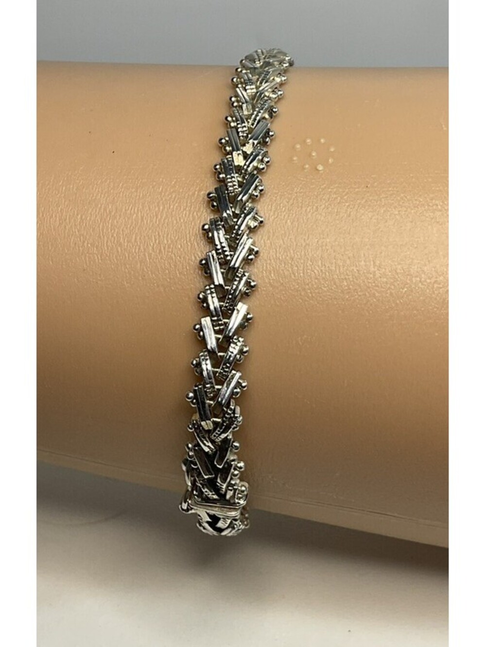 Sterling Silver Chevron Link Italy Bracelet 7.5 “ 13.9G So Cool!